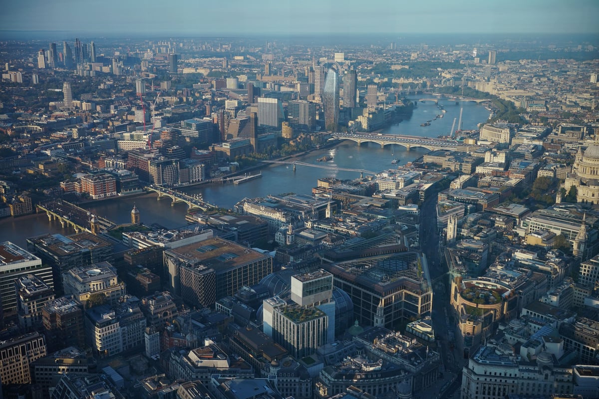 House price growth accelerates as London rents reach record highs