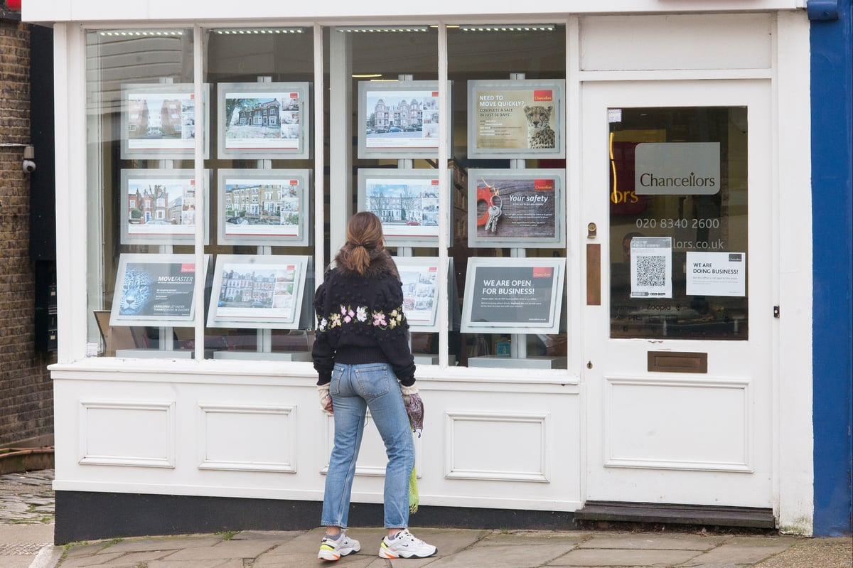 Interest rates held: which type of mortgage will suit you now?